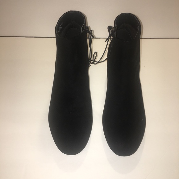 Black Ankle Boots Faux Suede NWT Sz 9 - Picture 2 of 7